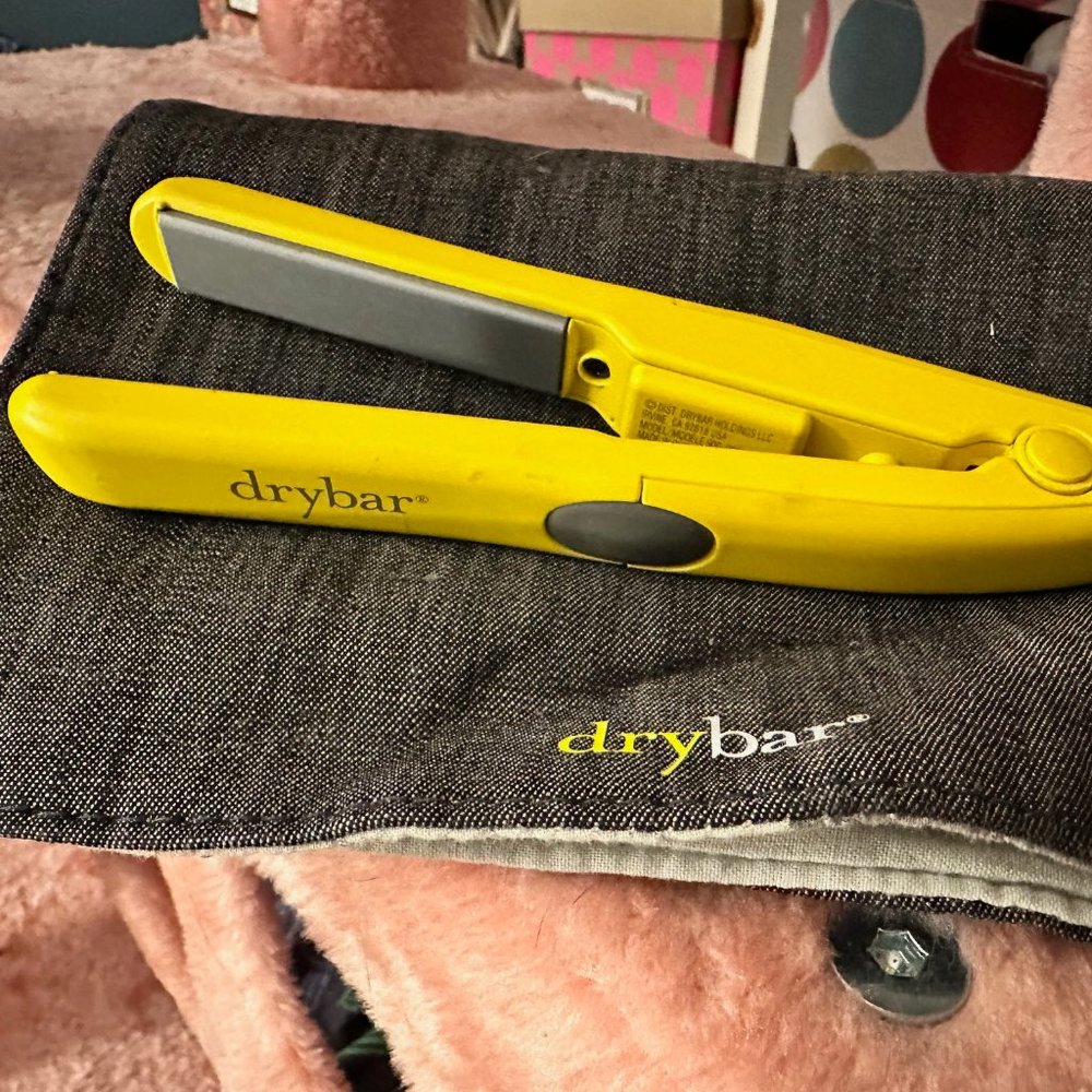 EUC Drybar Tiny Tress Press Travel Hair Straightener